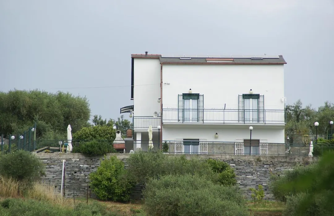 Sarina House Ocean View-1