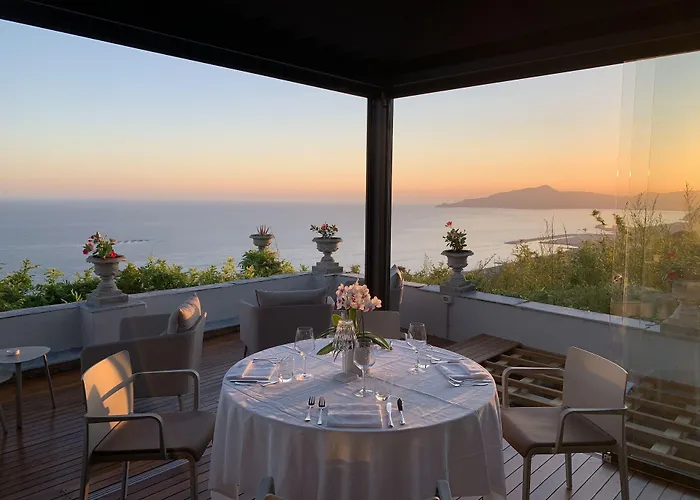 Villa Riviera Resort